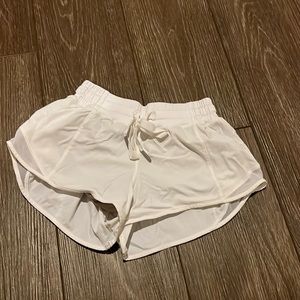 White Lululemon Hotty Hot Shorts 2.5”
